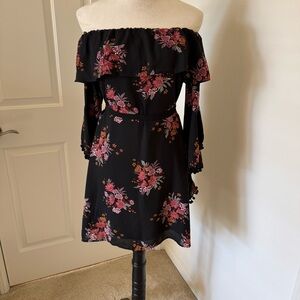 Off the shoulder long sleeve Free People style dress size XS